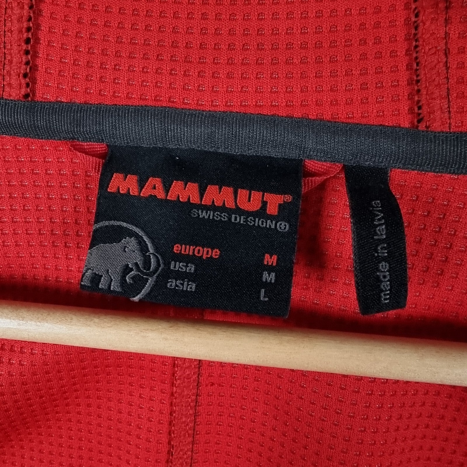 MAMMUT Jacket Mens M Medium Black Ultimate Hoody Windstopper Softshell Hooded
