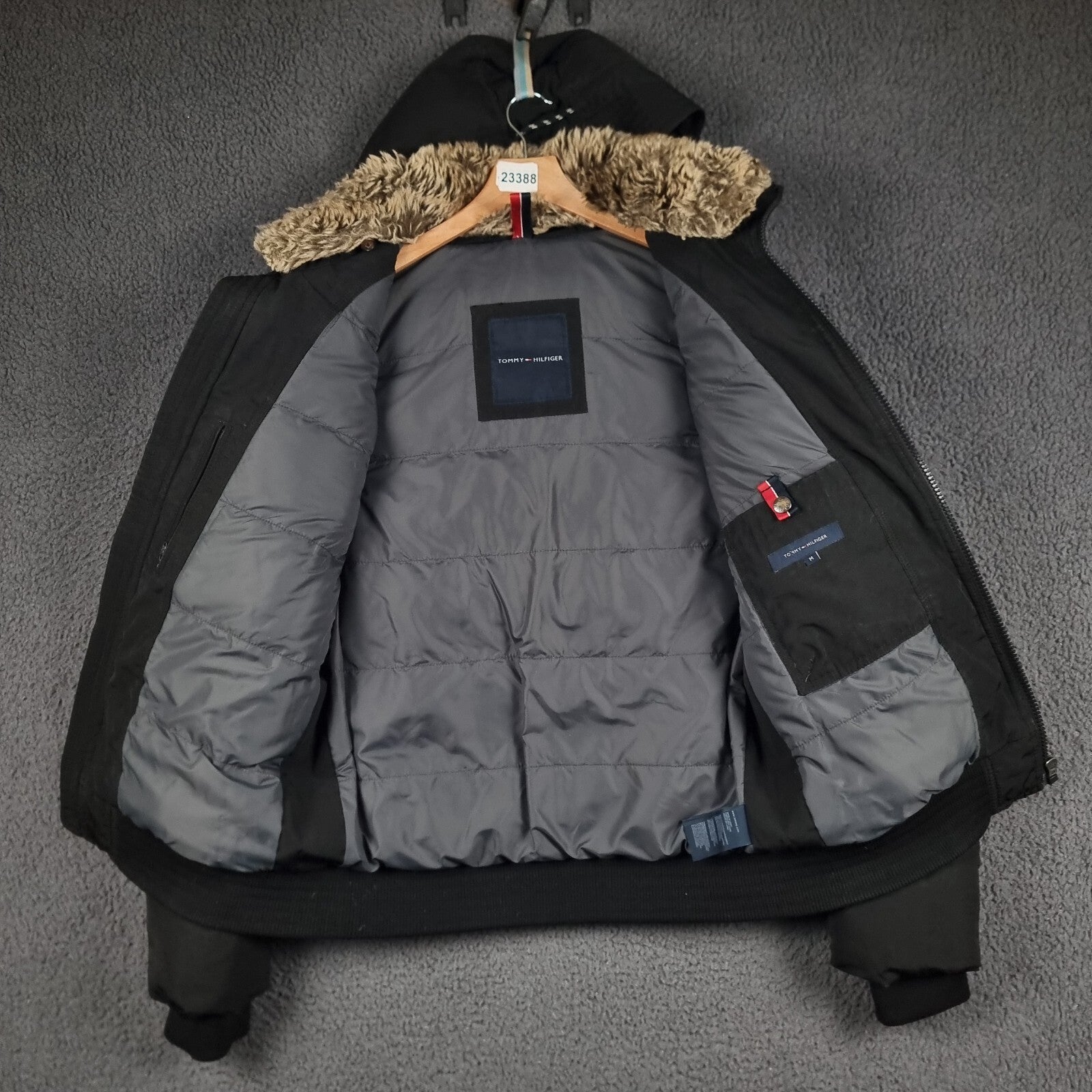 TOMMY HILFIGER Jacket Mens M Medium Black Down Insulated Puffer Hooded Bomber