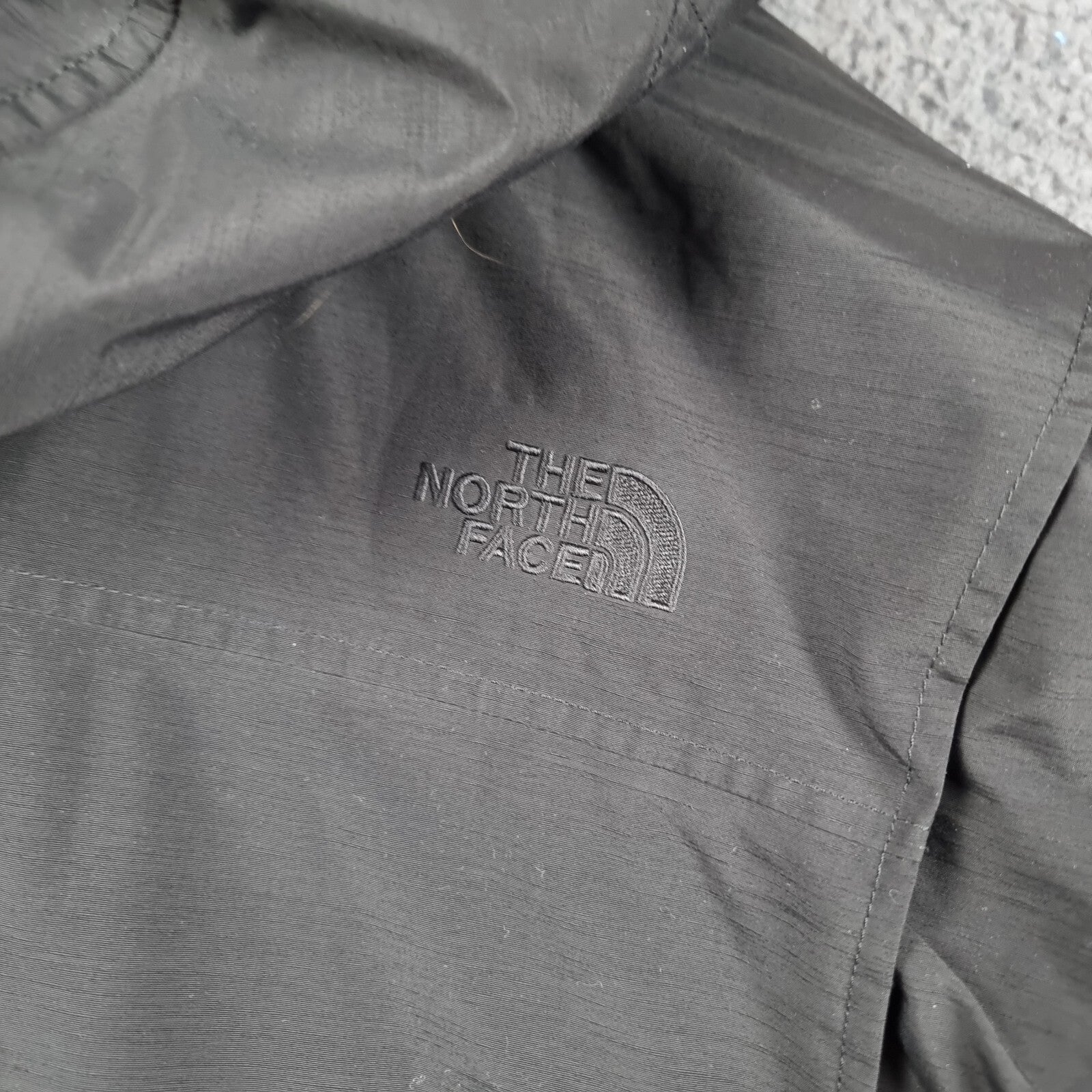 THE NORTH FACE Jacket Men M Black Parka Ski Coat HyVent Waterproof Insulated