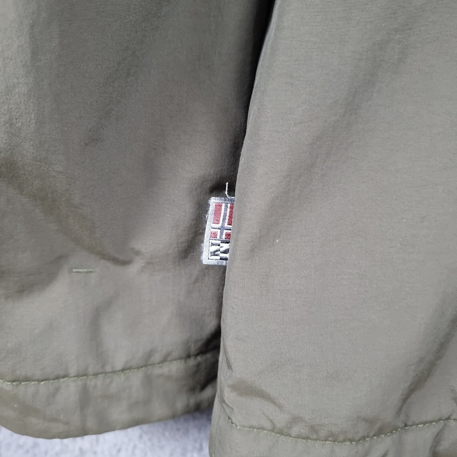 NAPAPIJRI Rainforest Winter Jacket Mens XS Green Waterproof Fleece Insulated