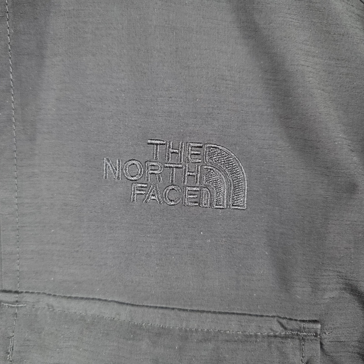 THE NORTH FACE Jacket Men M Black Parka Ski Coat HyVent Waterproof Insulated