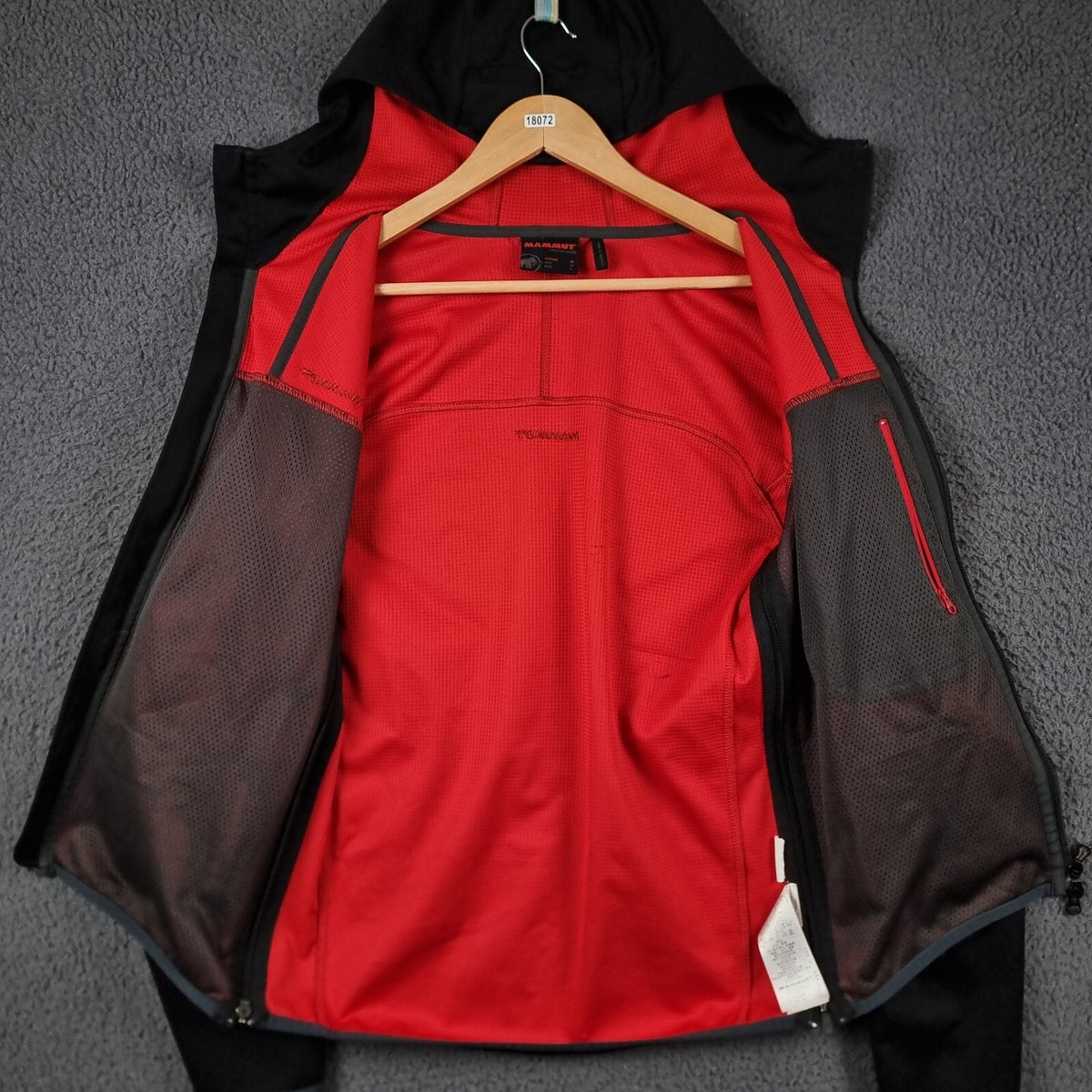 MAMMUT Jacket Mens M Medium Black Ultimate Hoody Windstopper Softshell Hooded