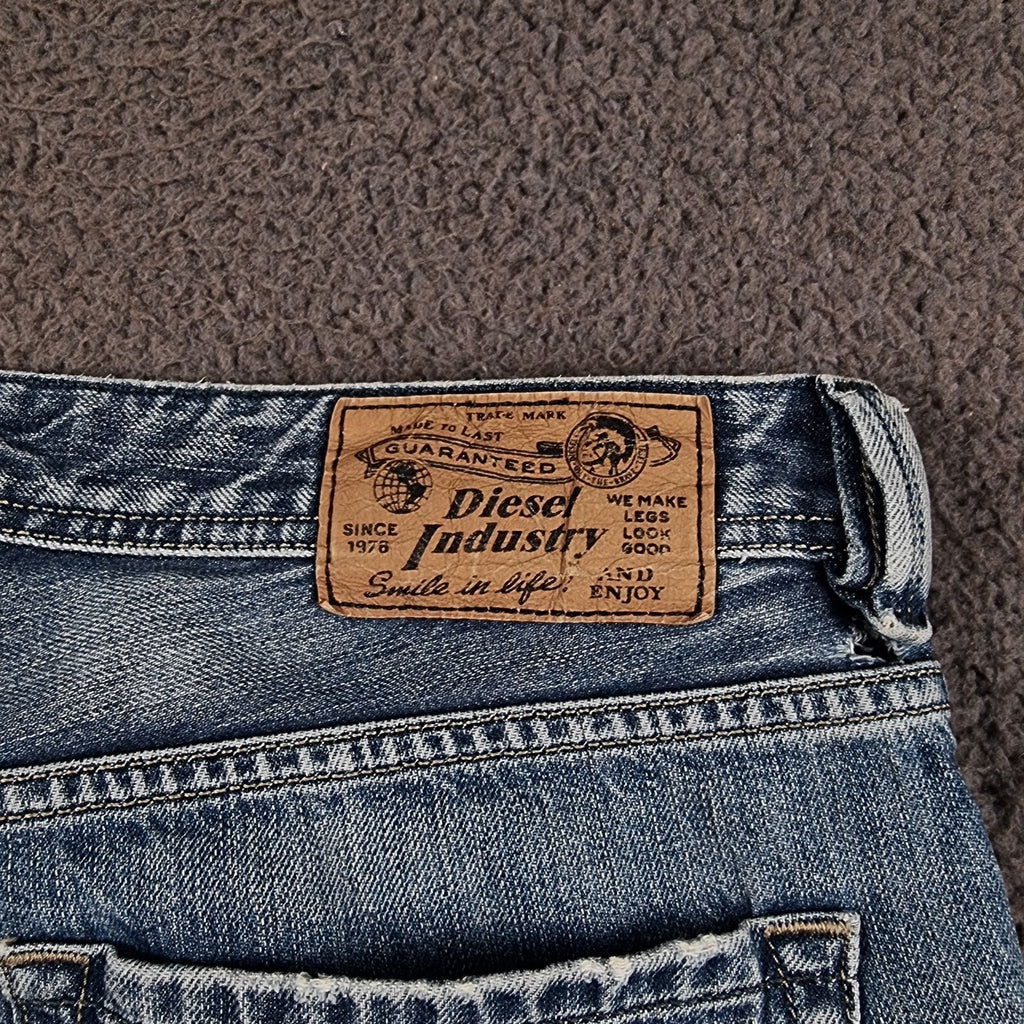 DIESEL Larkee Jeans Mens W34 L32 Blue Regular Straight Denim 100% Cotton