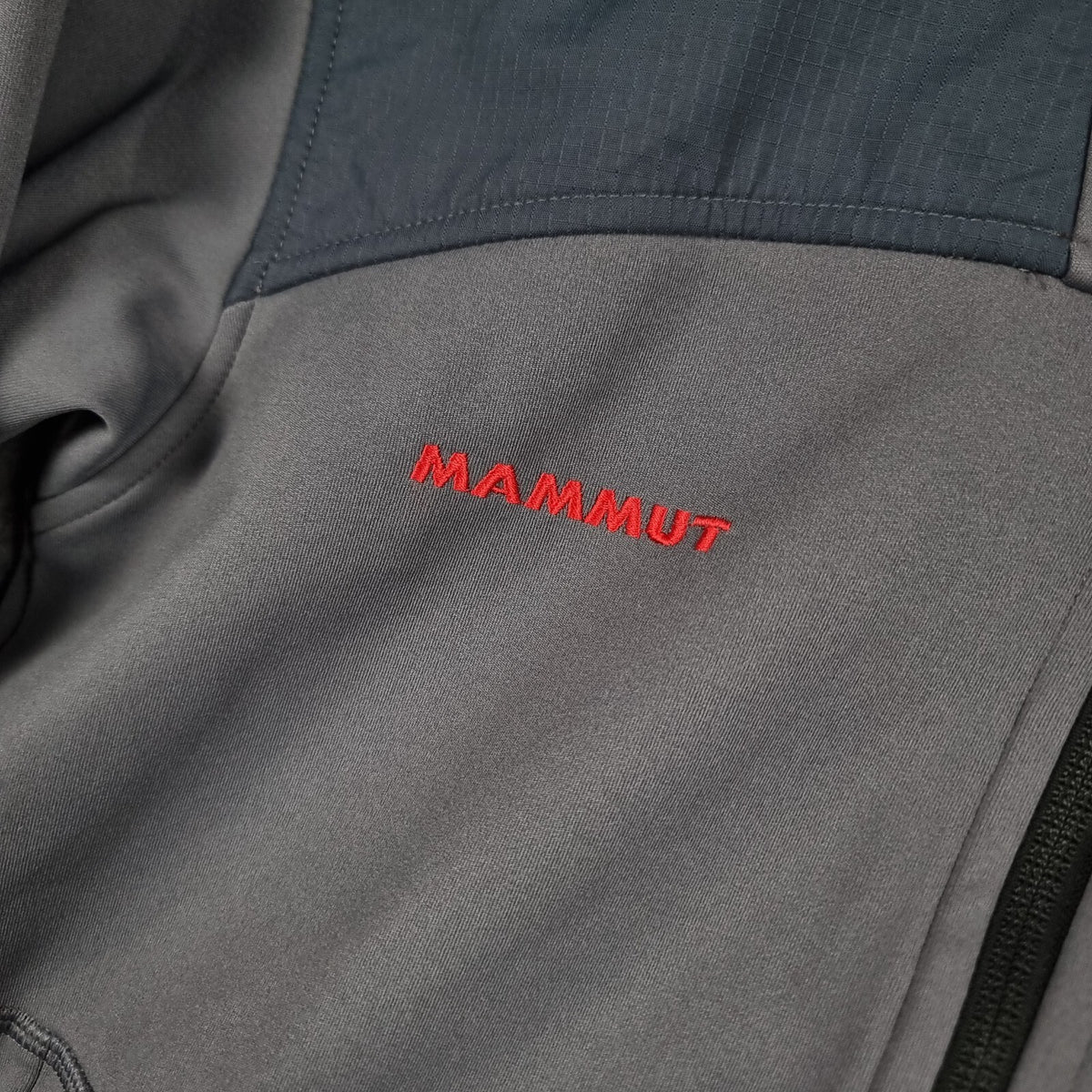 MAMMUT Jacket Mens XS Grey Ultimate Pro Softshell Windstopper Stretch Full Zip