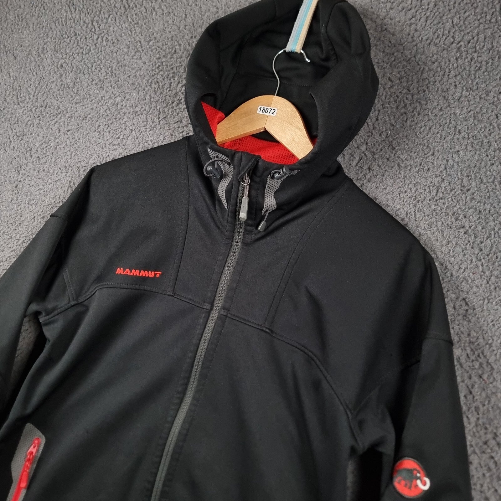 MAMMUT Jacket Mens M Medium Black Ultimate Hoody Windstopper Softshell Hooded