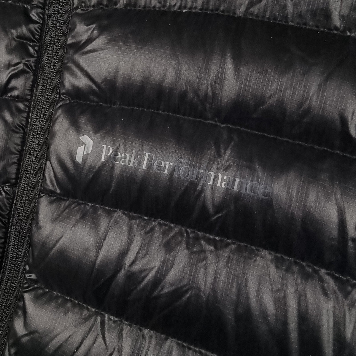 PEAK PERFORMANCE Jacket Mens M Medium DOWN Lin Puffer Quilted Packable Pertex